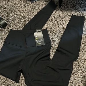 nike black leggings